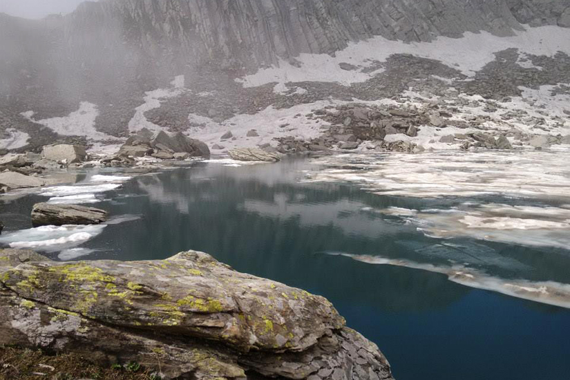 dehnasar lake trek