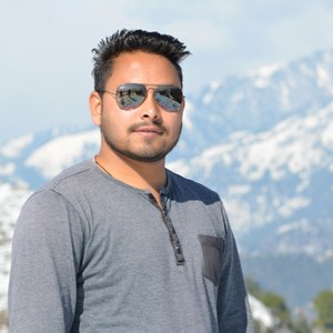 Sanjay – Owner and Travel Agent at Himachal Trekkers